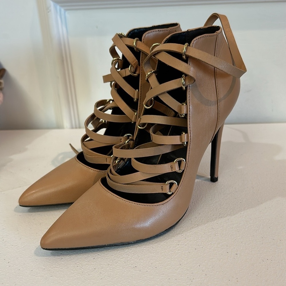 Aldo ballerina lace up leather closed toe heels